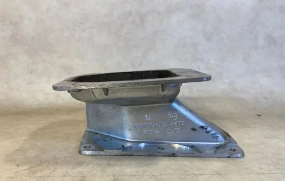 Mercedes-Benz G W461 W463 1st Gen Gearbox mounting bracket A4632770013