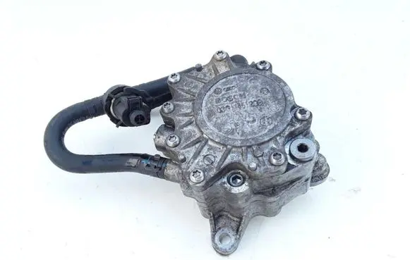 Volkswagen PASSAT B6 Fuel injection high pressure pump 03G145209