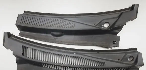 Jeep Cherokee III KJ Wiper trim 55156853AF