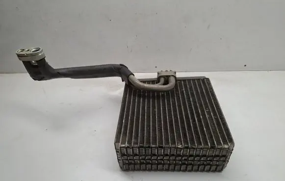 Air conditioning (A/C) radiator (interior)