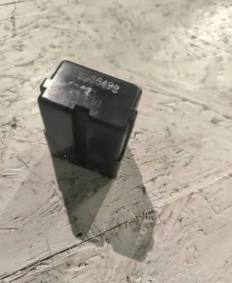 Chevrolet Suburban Coolant level relay 15965498