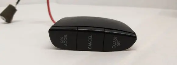 Steering wheel buttons/switches