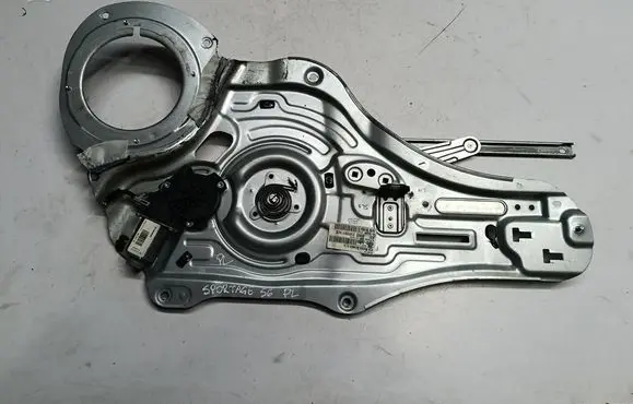 KIA Sportage Front window lifting mechanism without motor 824703U130S6 824703U130 091034
