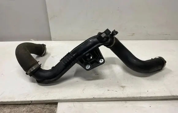 Audi A4 S4 B8 8K Intercooler hose/pipe 8K0145737