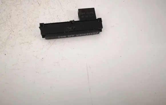 Volkswagen PASSAT B6 Passenger airbag on/off switch 3C0919234A