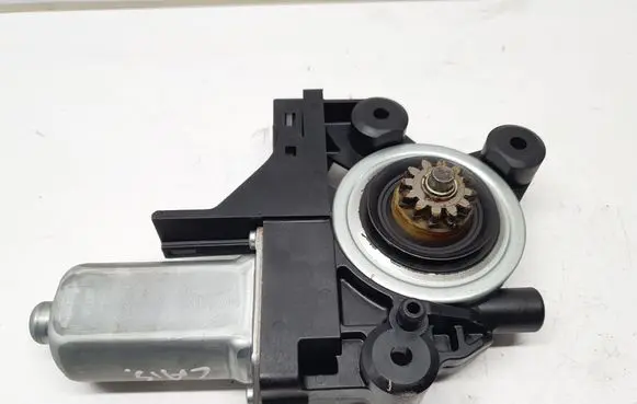 Volvo V70 Front door window regulator motor WR12290 100612 970714101