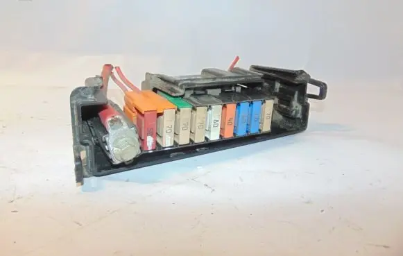 Renault Zoe Fuse module 243111628R