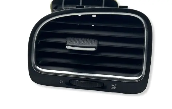 Volkswagen Golf VI Dashboard side air vent grill/cover trim 5K0819703 5K0819709 3KVBC6