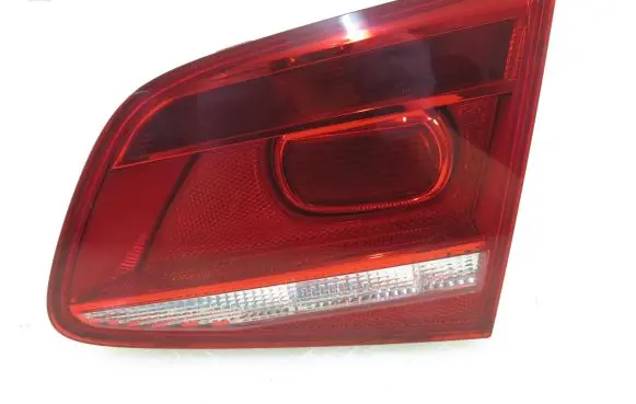 Volkswagen PASSAT B7 Rear/tail lights 3AE945094E
