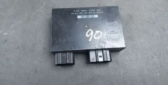 Volkswagen PASSAT B5.5 Comfort/convenience module 1J0959799AH 5DK00795451
