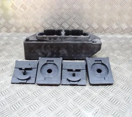Land Rover Range Rover Sport L494 Other trunk/boot trim element CPLA17B043AC