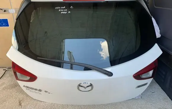 Mazda 2 Tailgate/trunk/boot lid 