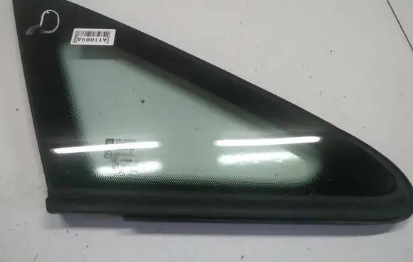 Opel Zafira B Front triangle window/glass as2