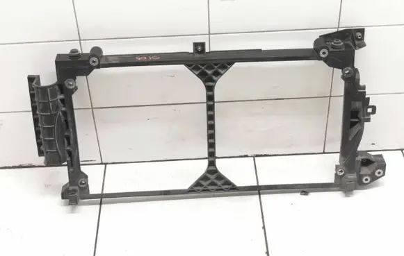 Nissan Leaf I (ZE0) Radiator support slam panel 214963nl0a