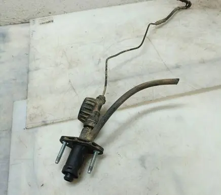 Volkswagen PASSAT B6 Clutch pipe/line FM277001