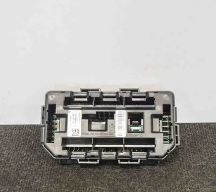 BMW M4 F82 F83 Fuse box set 9389068