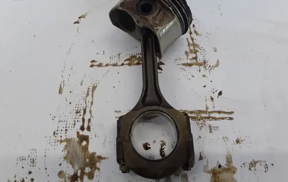 Renault Kangoo I Piston with connecting rod 7701474854
