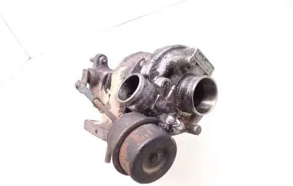 Audi A4 S4 B5 8D Turbo 028145702