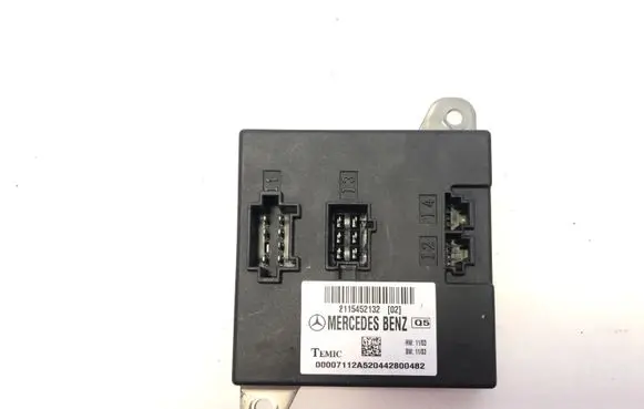 Mercedes-Benz E W211 Comfort/convenience module 2115452132 00007112A520442800482