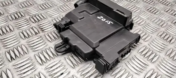 Volvo V70 Fuse module 30659092 30659094