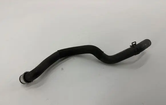 Mercedes-Benz C W204 Engine coolant pipe/hose A2045017182