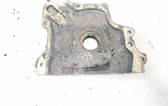 Volkswagen Golf IV Oil pump 036115105d
