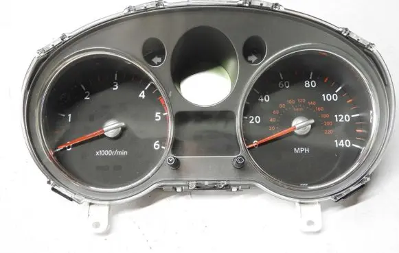 Nissan X-Trail T31 Speedometer (instrument cluster) M9RC830