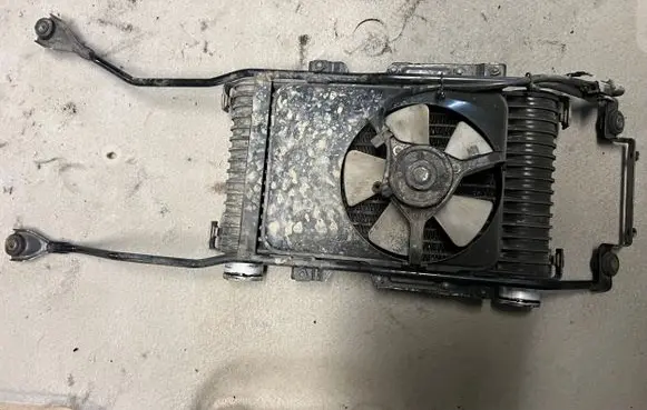 Mitsubishi Pajero Intercooler radiator MR552982 1271001500