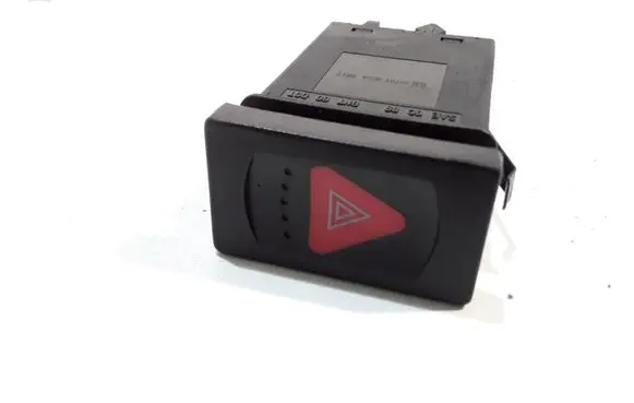 Volkswagen PASSAT B5 Hazard light switch