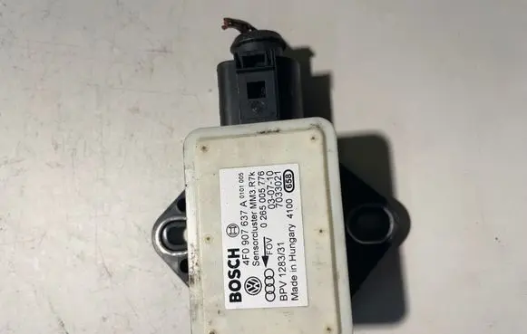 Audi A6 S6 C6 4F ESP acceleration yaw rate sensor 4F0907637A