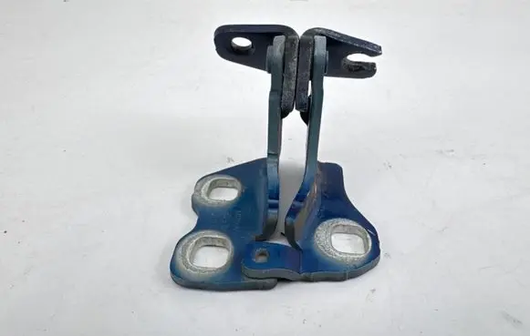 Tesla Model 3 Rear door lower hinge AC46571