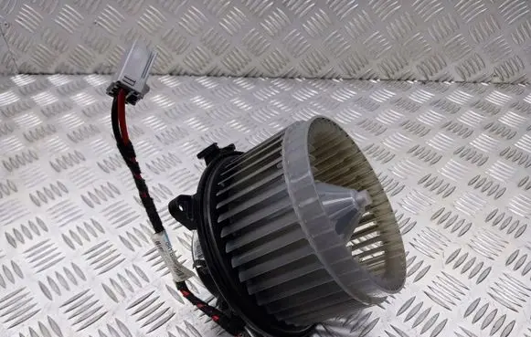 Opel Insignia A Front door blower motor 52426734