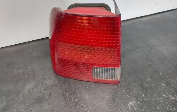 Volkswagen PASSAT B5 Rear/tail lights 3B5945095F