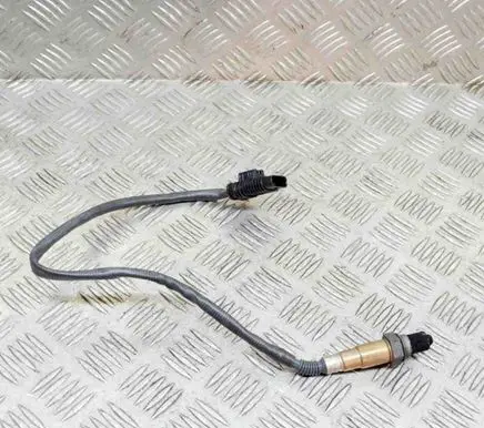BMW 2 F22 F23 Lambda probe sensor 0258027103 8631047