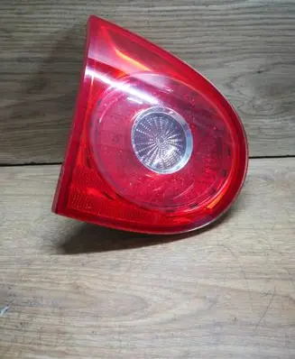 Volkswagen Golf V Tailgate rear/tail lights 1K6945093G 89032904