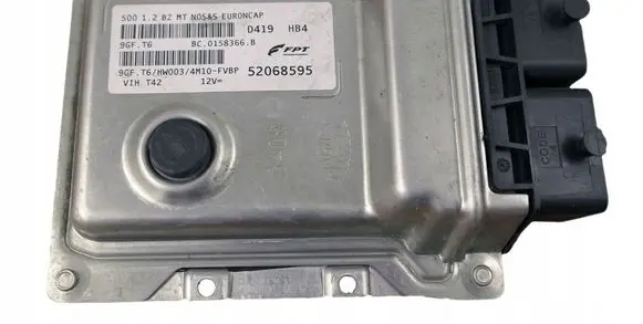Fiat 500 Engine control unit/module 52068595