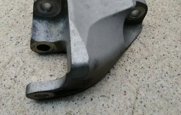 Dacia Spring Gearbox mounting bracket 113322076R