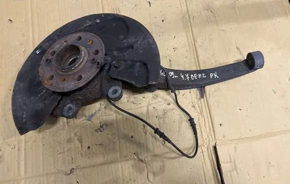 Mercedes-Benz GL X164 Front wheel hub 