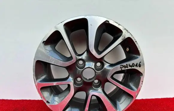 Opel Karl R15 alloy rim 95392967