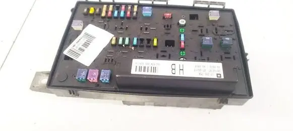 Opel Zafira B Fuse box set 13206754 5DK00866838