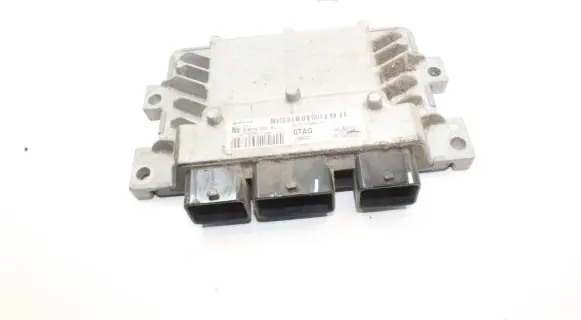 Ford Fiesta Engine control unit/module 8V2112A650TG