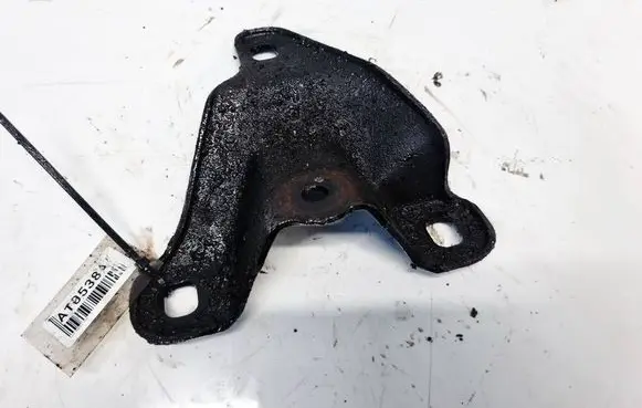 Ford Mondeo Mk III Engine mounting bracket 