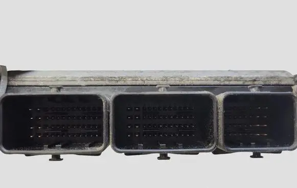 Opel Vivaro Engine control unit/module 0281010633 HOM8200051609 8200119842