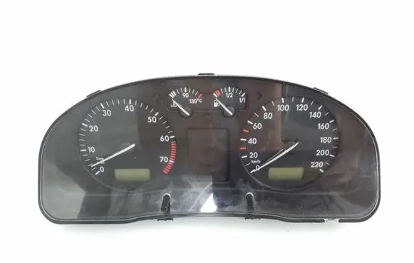 Volkswagen PASSAT B5 Speedometer (instrument cluster)