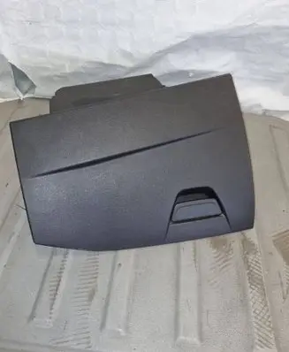 Ford Focus Glove box BM51A06044