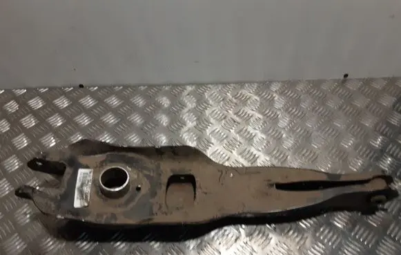 Rear upper control arm/wishbone