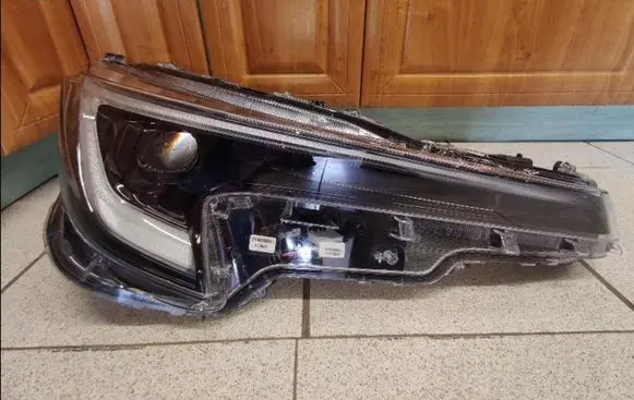 Toyota Corolla E210 E21 Headlight/headlamp 8111002X10