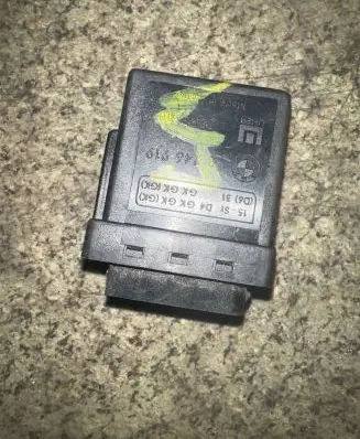 Glow plug pre-heat relay