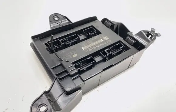 Audi A6 C7 Central body control module 4H0907064BP