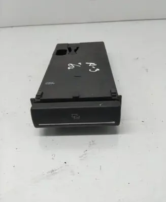 Audi A3 S3 8P Dashboard storage box/compartment 8P0941561G